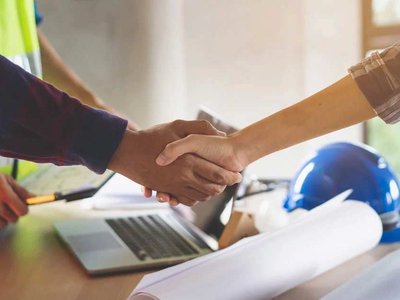 contractor partners shaking hands